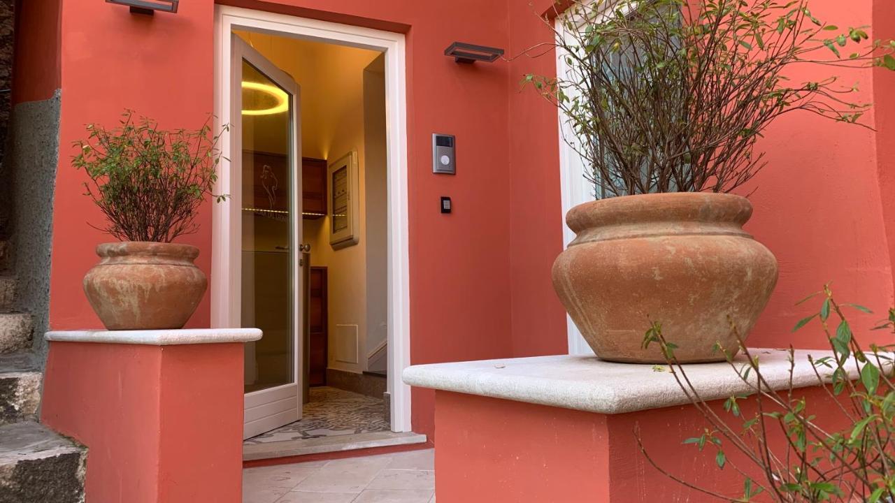 Dimora Del Leone Gaeta Bed and Breakfast Exteriör bild