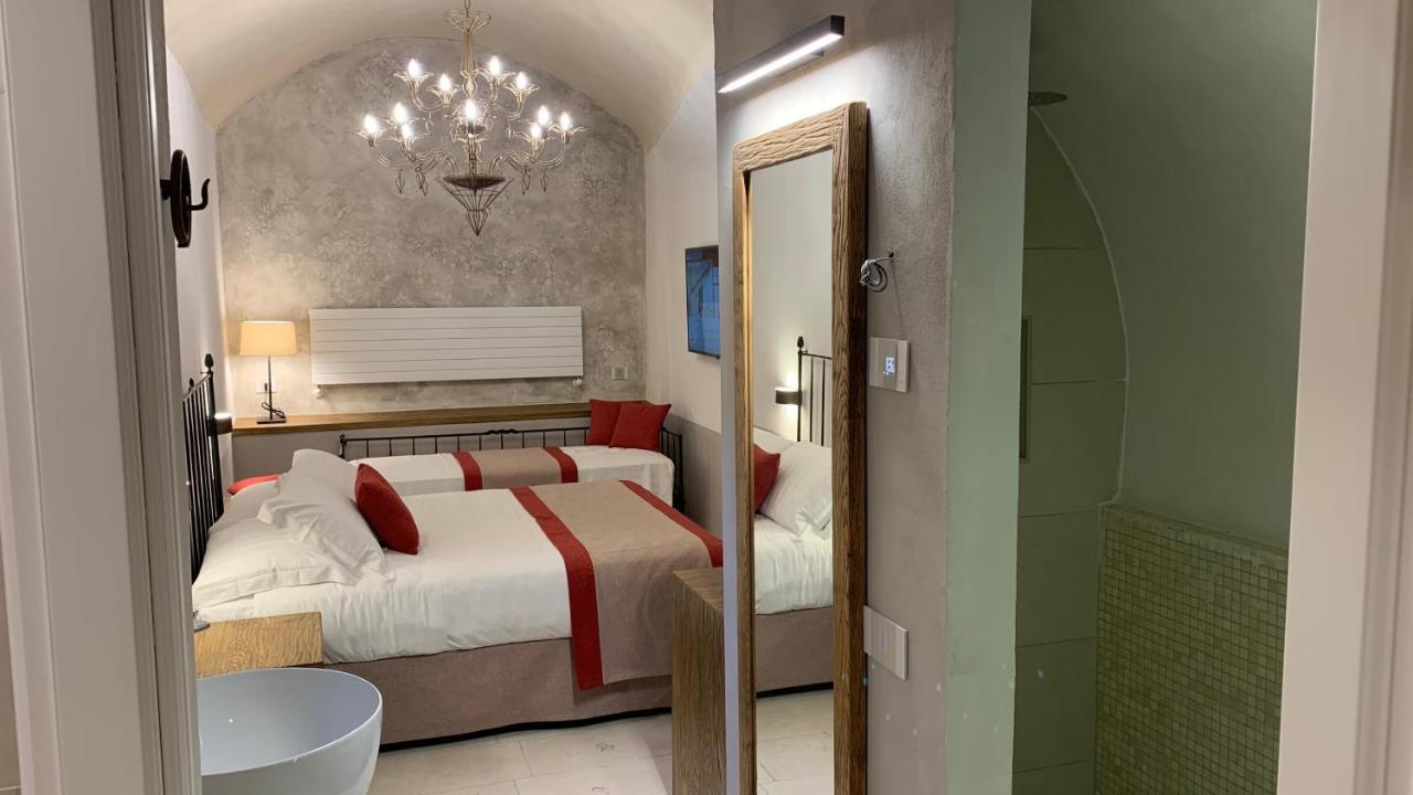 Dimora Del Leone Gaeta Bed and Breakfast Exteriör bild